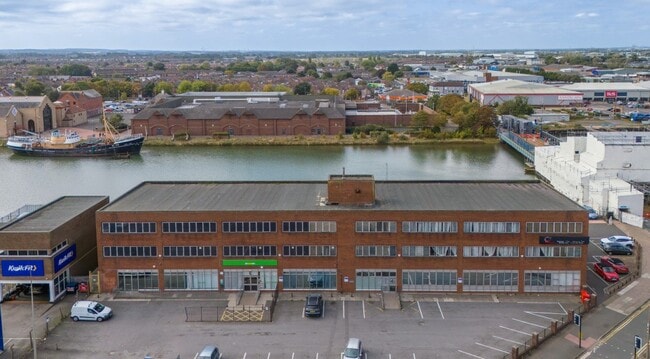 More details for 225-241 Victoria St S, Grimsby - Office to Rent