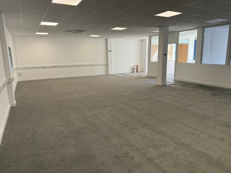 Brunswick Rd, Ashford to rent - Building Photo - Image 3 of 5