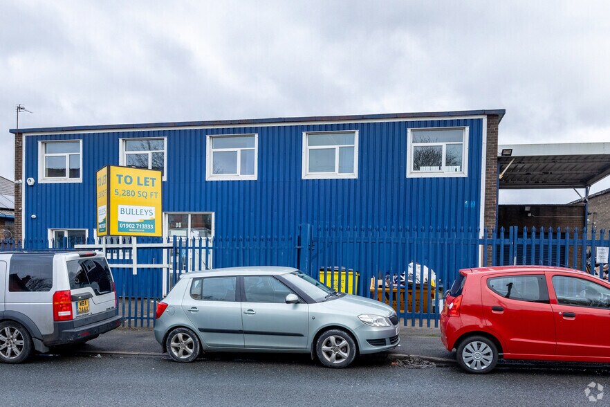 76 Spring Rd, Wolverhampton to rent - Building Photo - Image 2 of 2