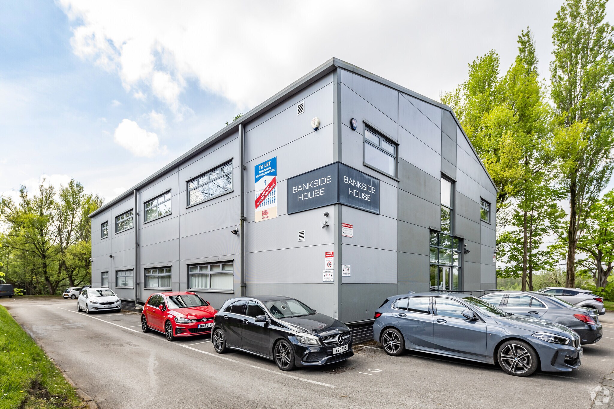 Hadfield St, Dukinfield for sale Primary Photo- Image 1 of 1