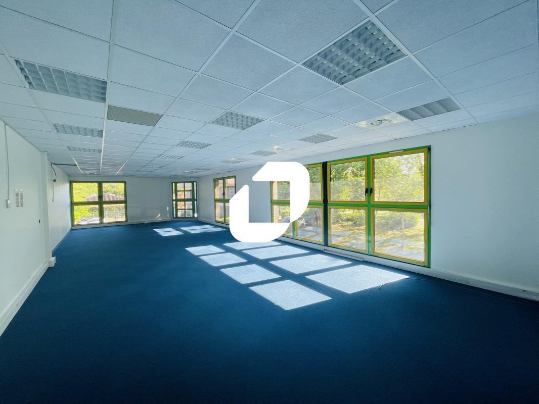 Office in Lognes to rent Interior Photo- Image 1 of 7