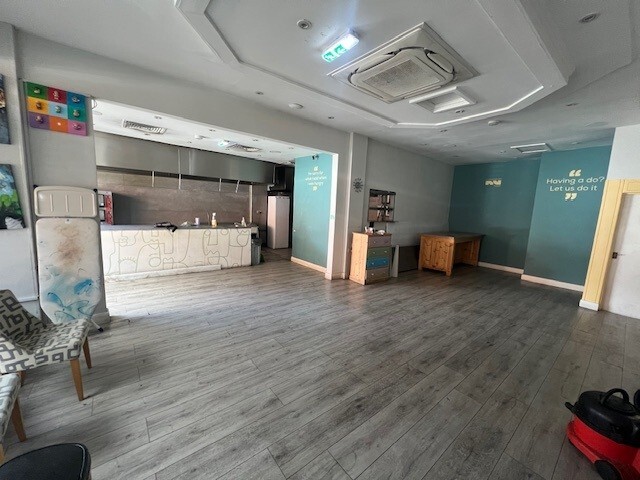 87-89 Church Rd, London to rent - Building Photo - Image 2 of 5