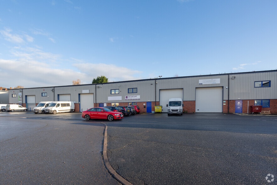 Galveston Grove, Stoke On Trent to rent - Building Photo - Image 3 of 3