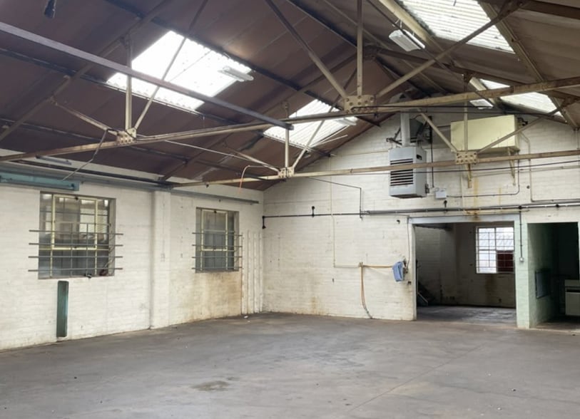 59 Kenilworth Dr, Oadby to rent - Interior Photo - Image 3 of 3