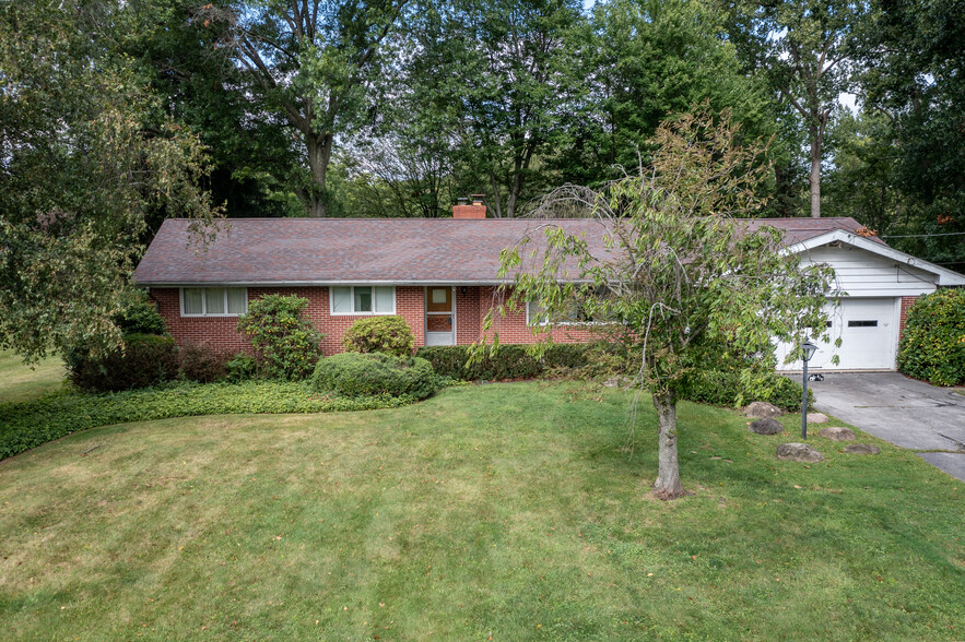 519 N Hermitage Rd, Hermitage, PA for sale - Primary Photo - Image 1 of 63