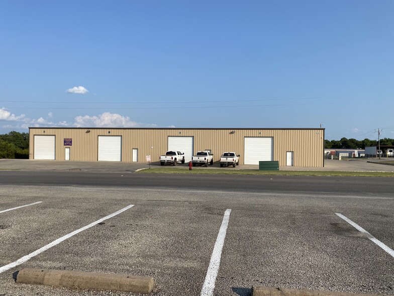 3381 Acton School Rd, Granbury, TX for rent - Building Photo - Image 2 of 10