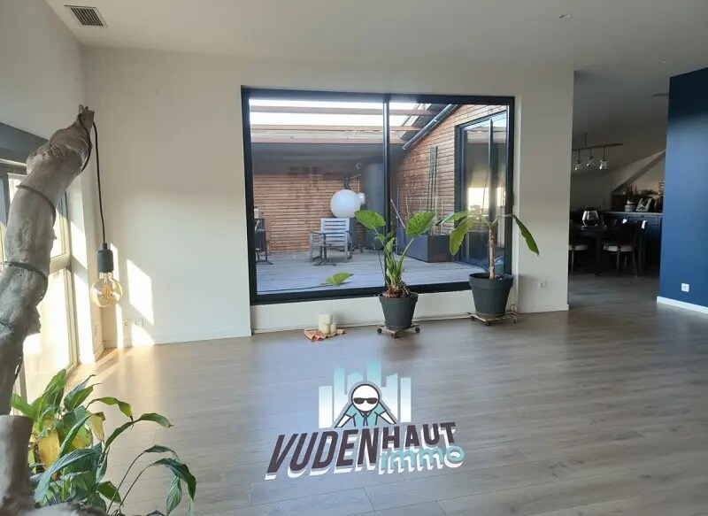 Office in Toulouse to rent Building Photo- Image 1 of 10