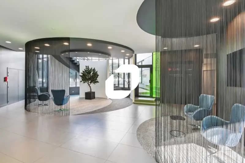 Office in Gennevilliers to rent Lobby- Image 1 of 11
