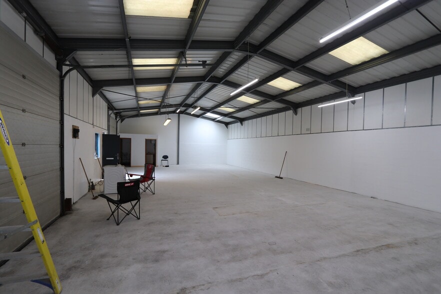 Lucknow Rd, Bodmin to rent - Interior Photo - Image 3 of 8