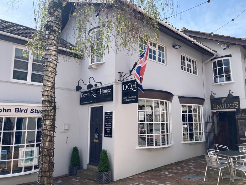 Dower House Square, Bawtry for sale - Primary Photo - Image 1 of 1