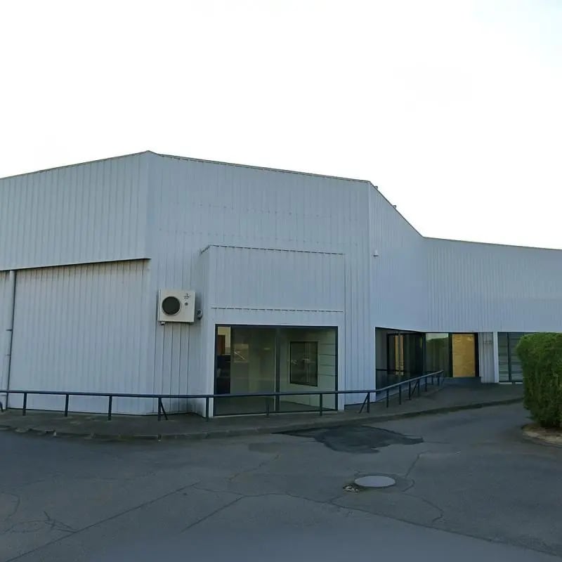 9 Avenue De L'Enclos, Portet-sur-Garonne to rent Building Photo- Image 1 of 2