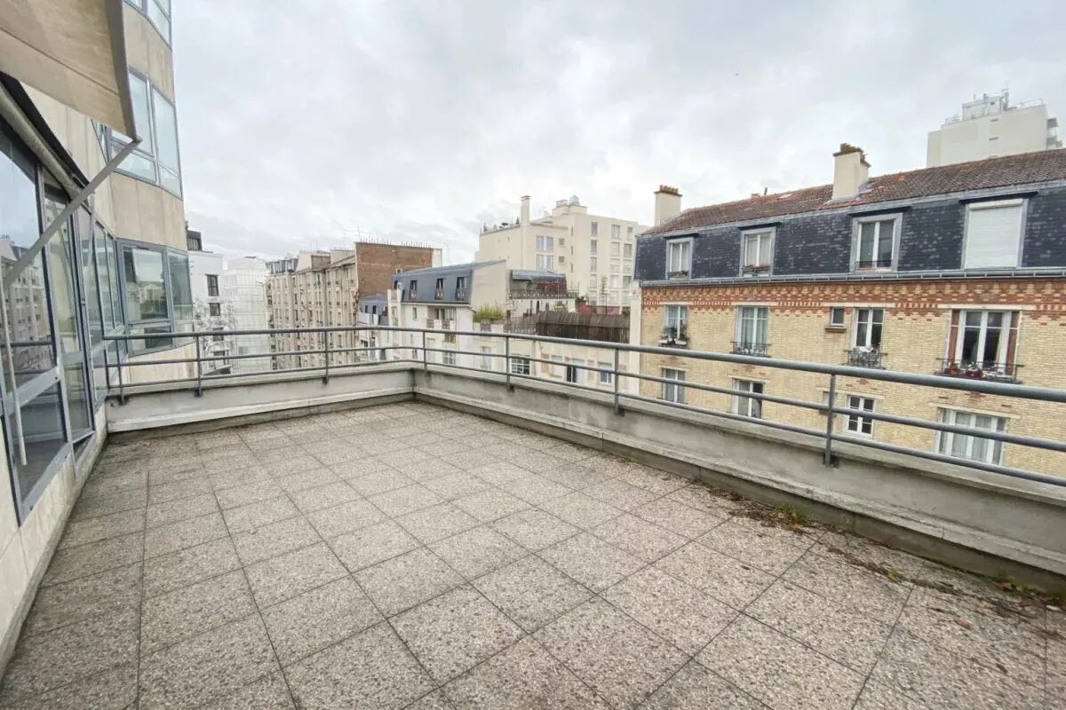 Office in Boulogne-Billancourt to rent Building Photo- Image 1 of 9