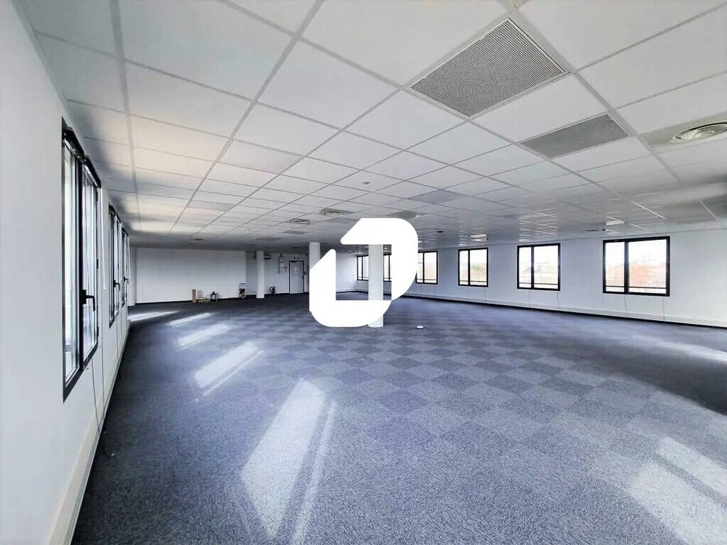 Location Bureaux 205 m² à 1 188 m² - Photo 1