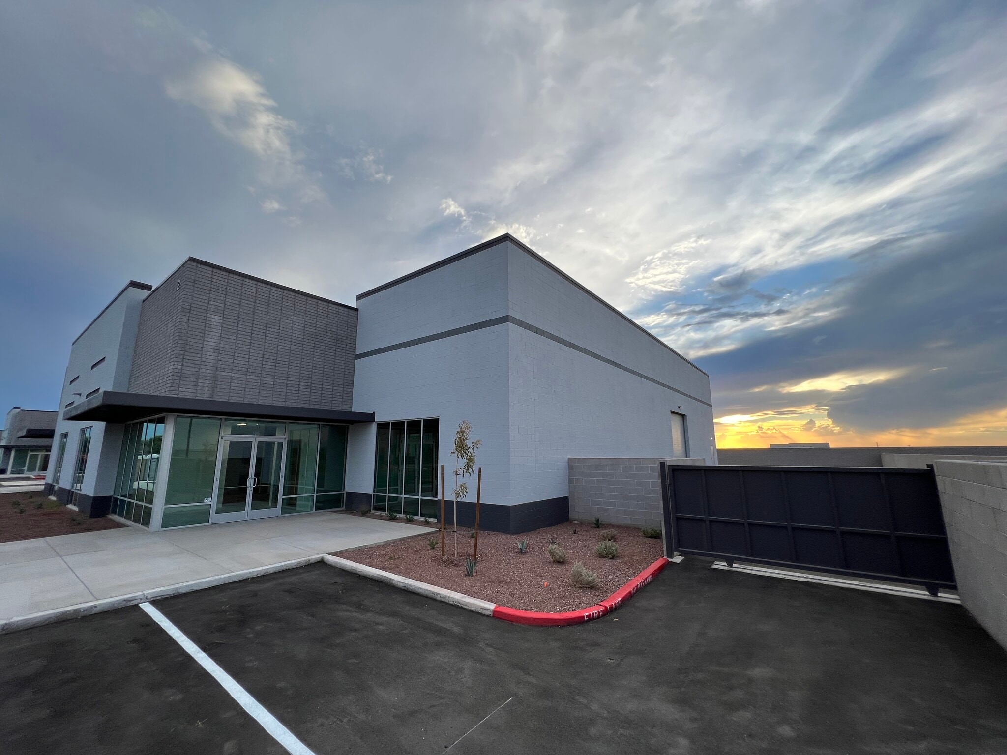 8607 E Pecos Rd, Mesa, AZ to rent Building Photo- Image 1 of 13