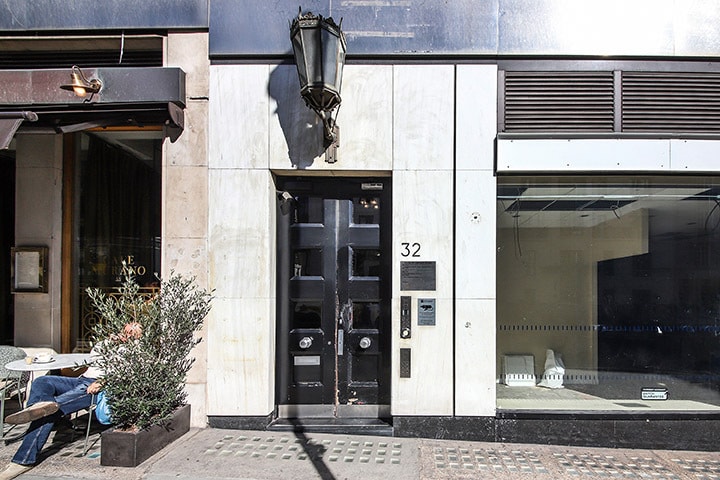 31-32 St James's St, London to rent - Building Photo - Image 2 of 14