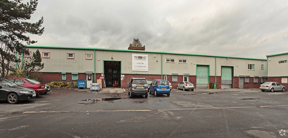 Phoenix Clos, Heywood for sale - Primary Photo - Image 1 of 1