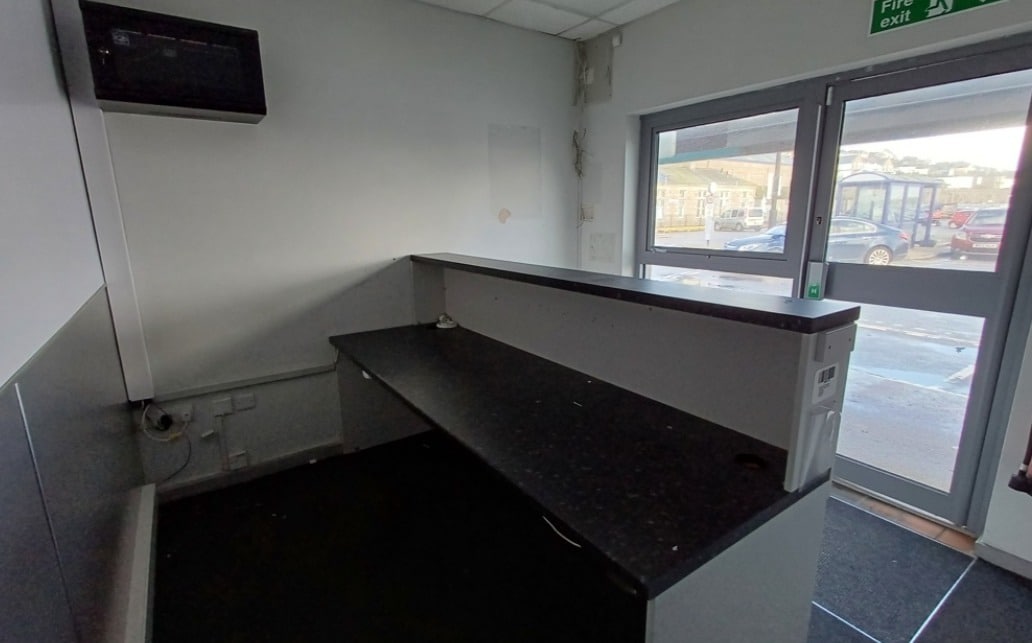 Station Rd, Penzance to rent Interior Photo- Image 1 of 5