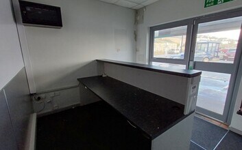 Station Rd, Penzance to rent Interior Photo- Image 1 of 5