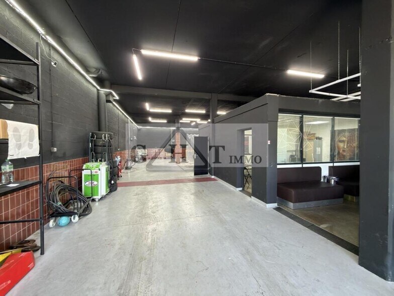 Industrial in Évry-Courcouronnes for sale - Interior Photo - Image 2 of 2