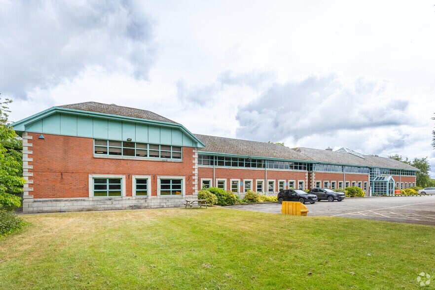 Oak Tree Ln, Mansfield for sale - Building Photo - Image 1 of 1