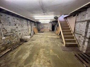 87 Main St, Bingley to rent Interior Photo- Image 2 of 2