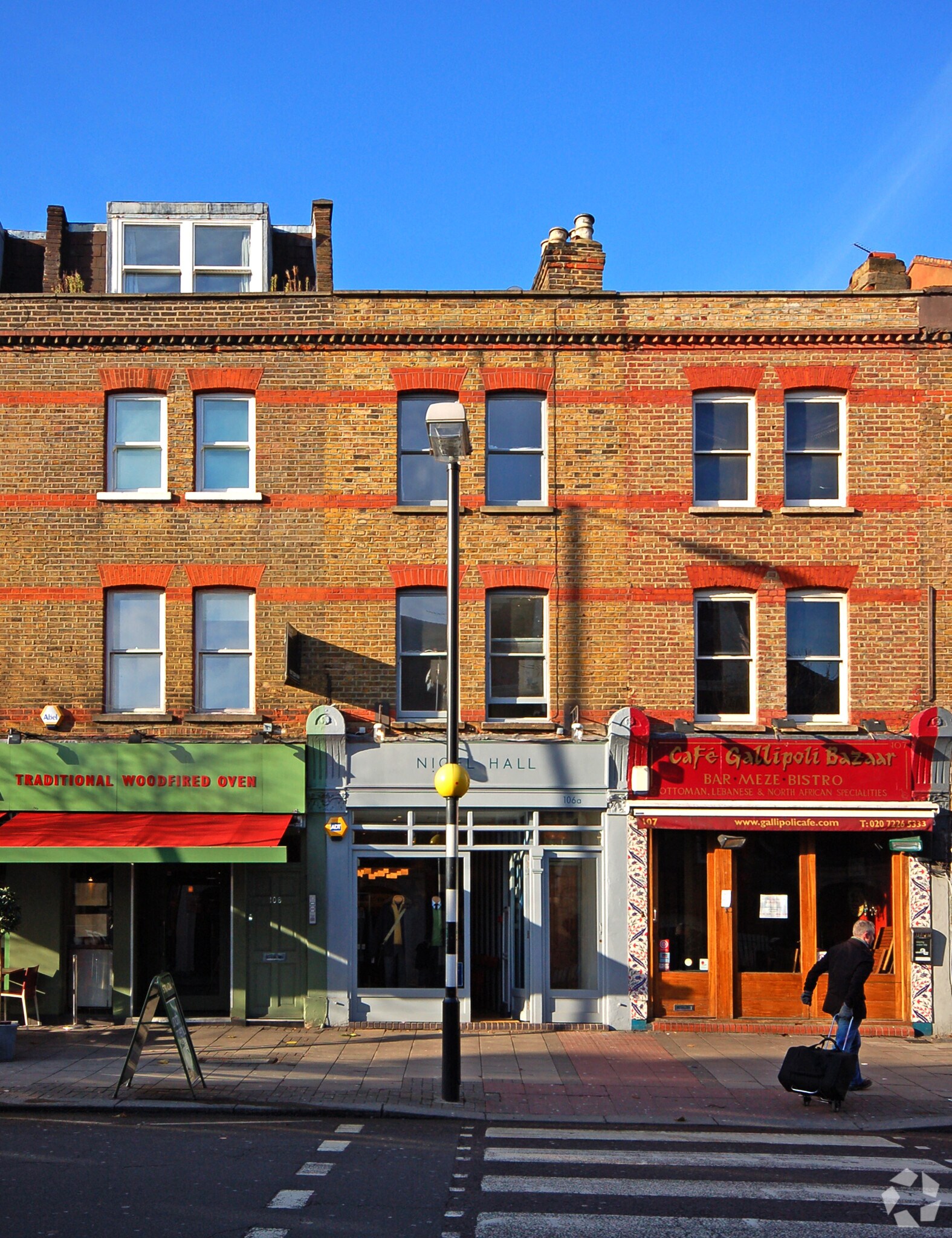 106A Upper St, London for sale Primary Photo- Image 1 of 1