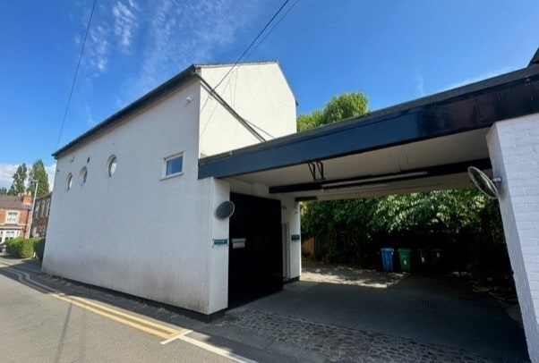 8 Grange Ln, Manchester for sale Primary Photo- Image 1 of 1