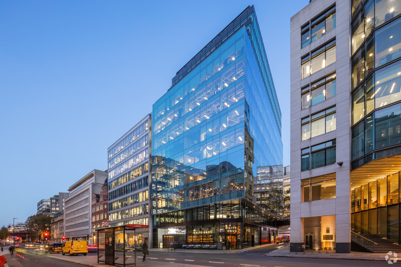 17 Farringdon St, London EC4A 4AB Office for Rent