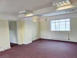 77-79 Peffer Pl, Edinburgh to rent Interior Photo- Image 1 of 2