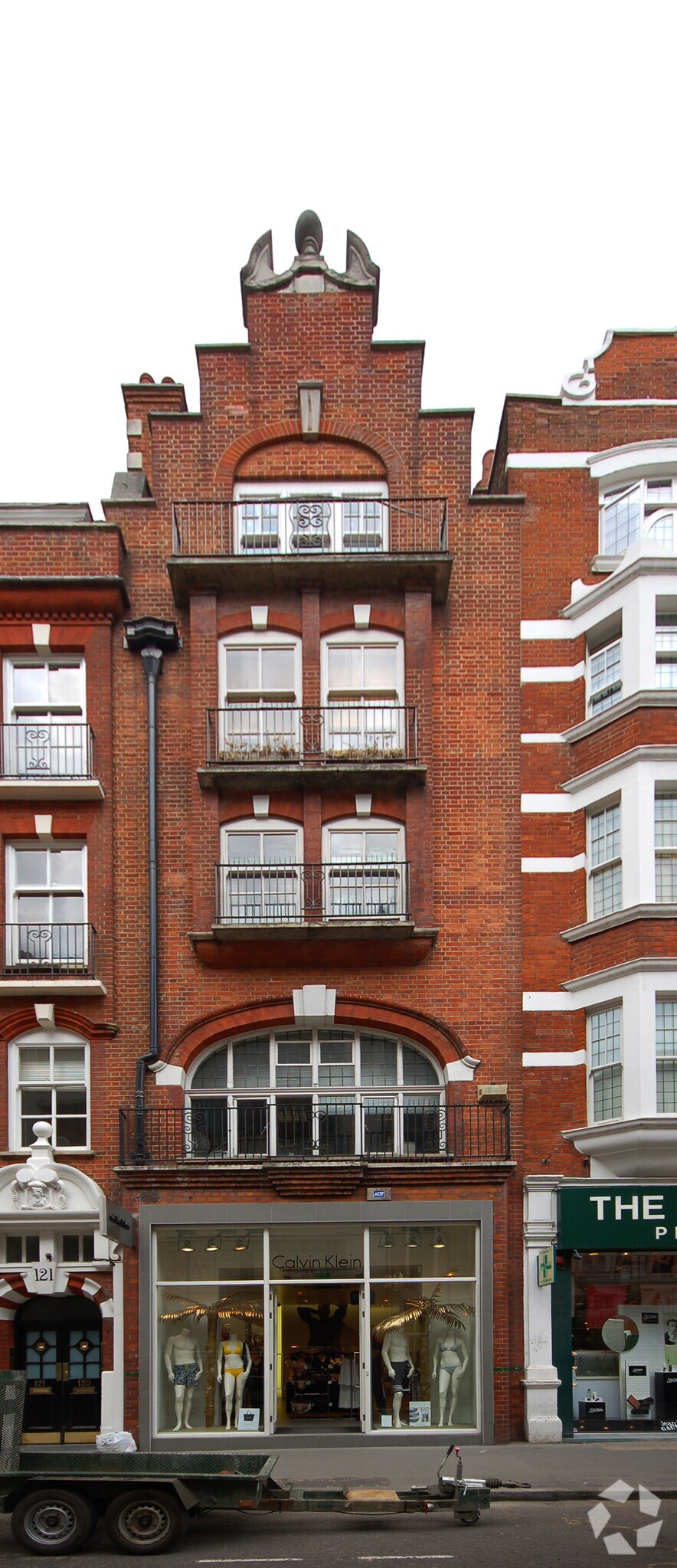 120 Long Acre, London for sale Primary Photo- Image 1 of 1