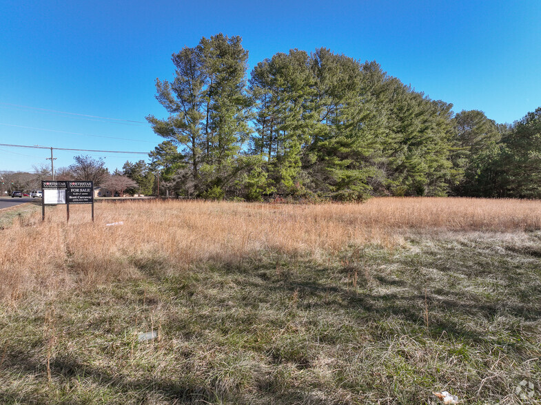 3530 Margaret Wallace Rd, Matthews, NC for sale - Primary Photo - Image 1 of 1