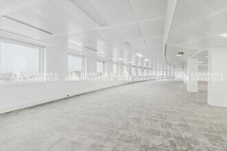 Office in Puteaux to rent Interior Photo- Image 2 of 9