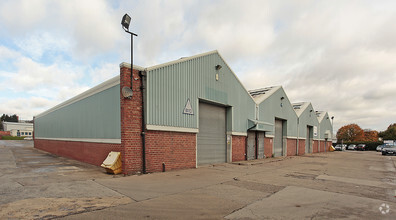 Parkside Ln, Leeds for rent Primary Photo- Image 1 of 7