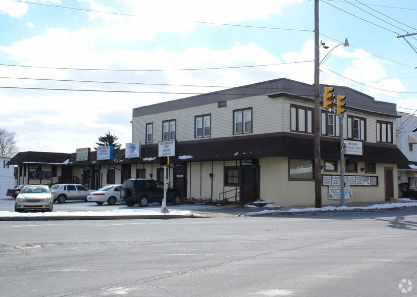 1339 Main St, Peckville, PA for sale - Primary Photo - Image 1 of 1