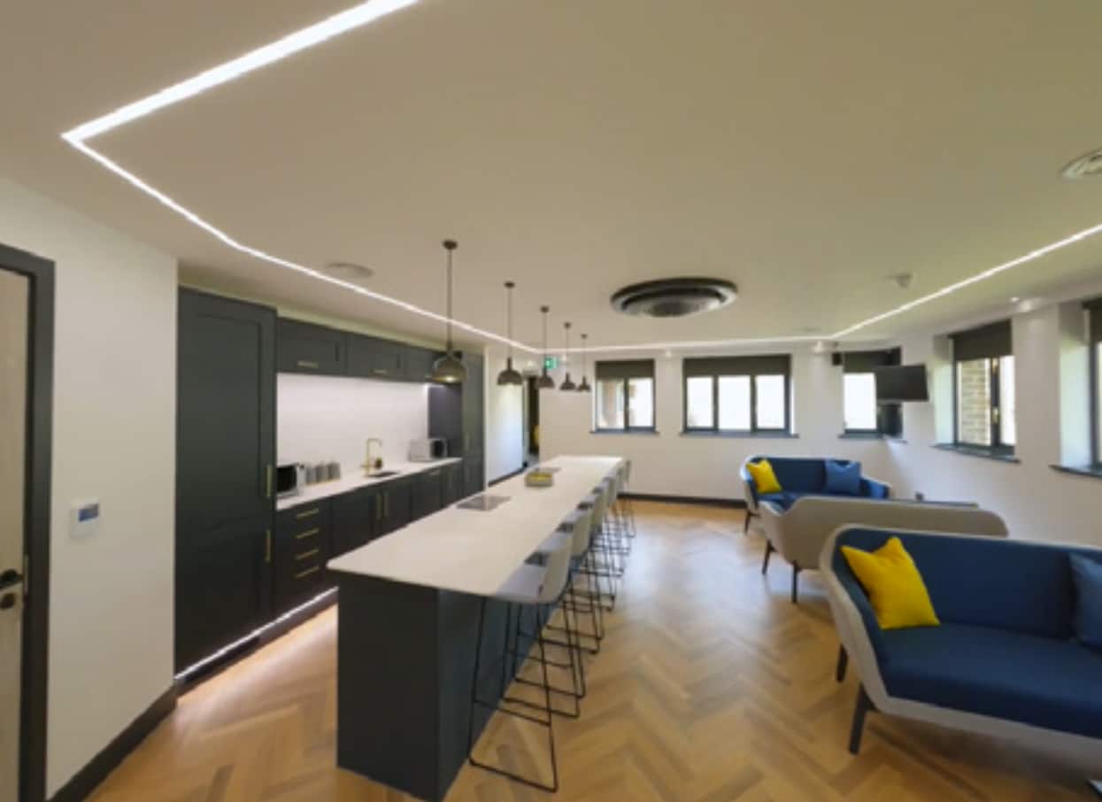 Birch House Forest Rd, Denmead to rent Interior Photo- Image 1 of 9