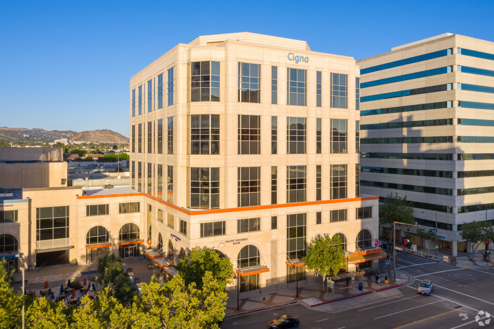 400 N Brand Blvd, Glendale, CA to rent Primary Photo- Image 1 of 3