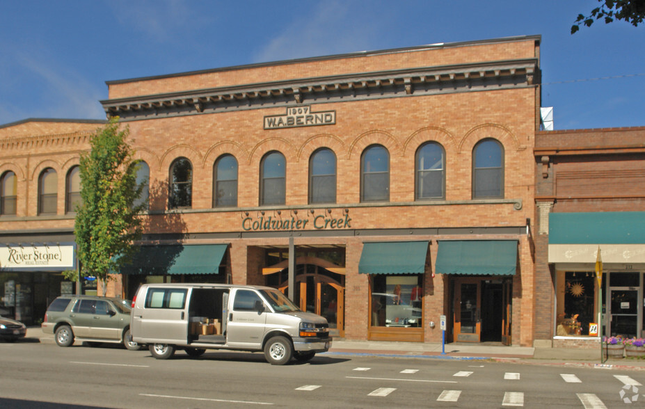 309 N 1st Ave, Sandpoint, ID for sale - Primary Photo - Image 1 of 1