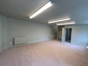 43-44 North Bar St, Banbury to rent Interior Photo- Image 1 of 5