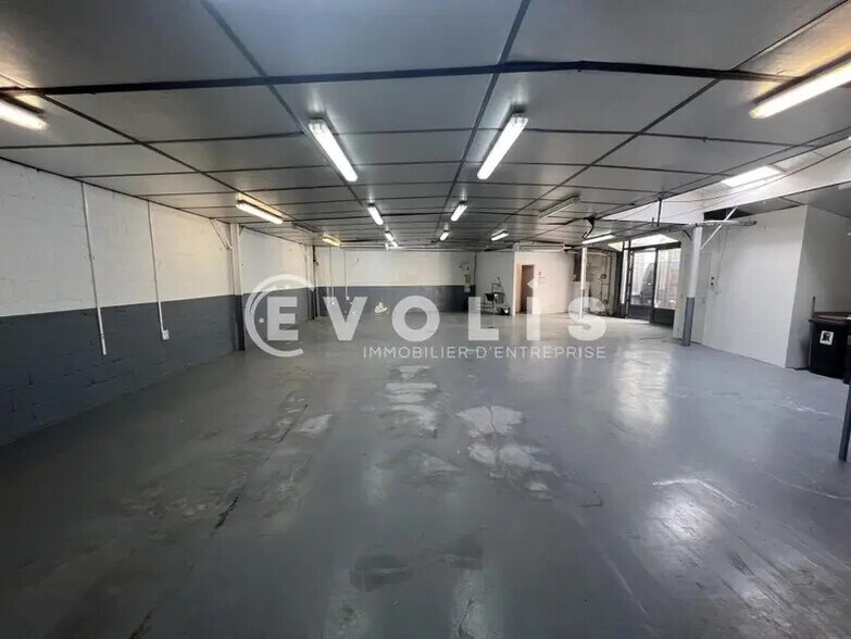 Light Industrial in Saint-Maur-des-Fossés to rent - Interior Photo - Image 2 of 6