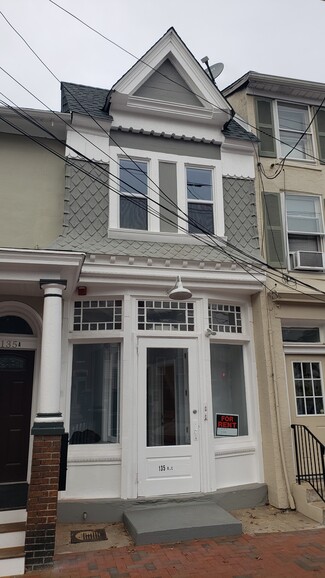 More details for 135 E Broad St, Burlington, NJ - Office/Retail for Rent