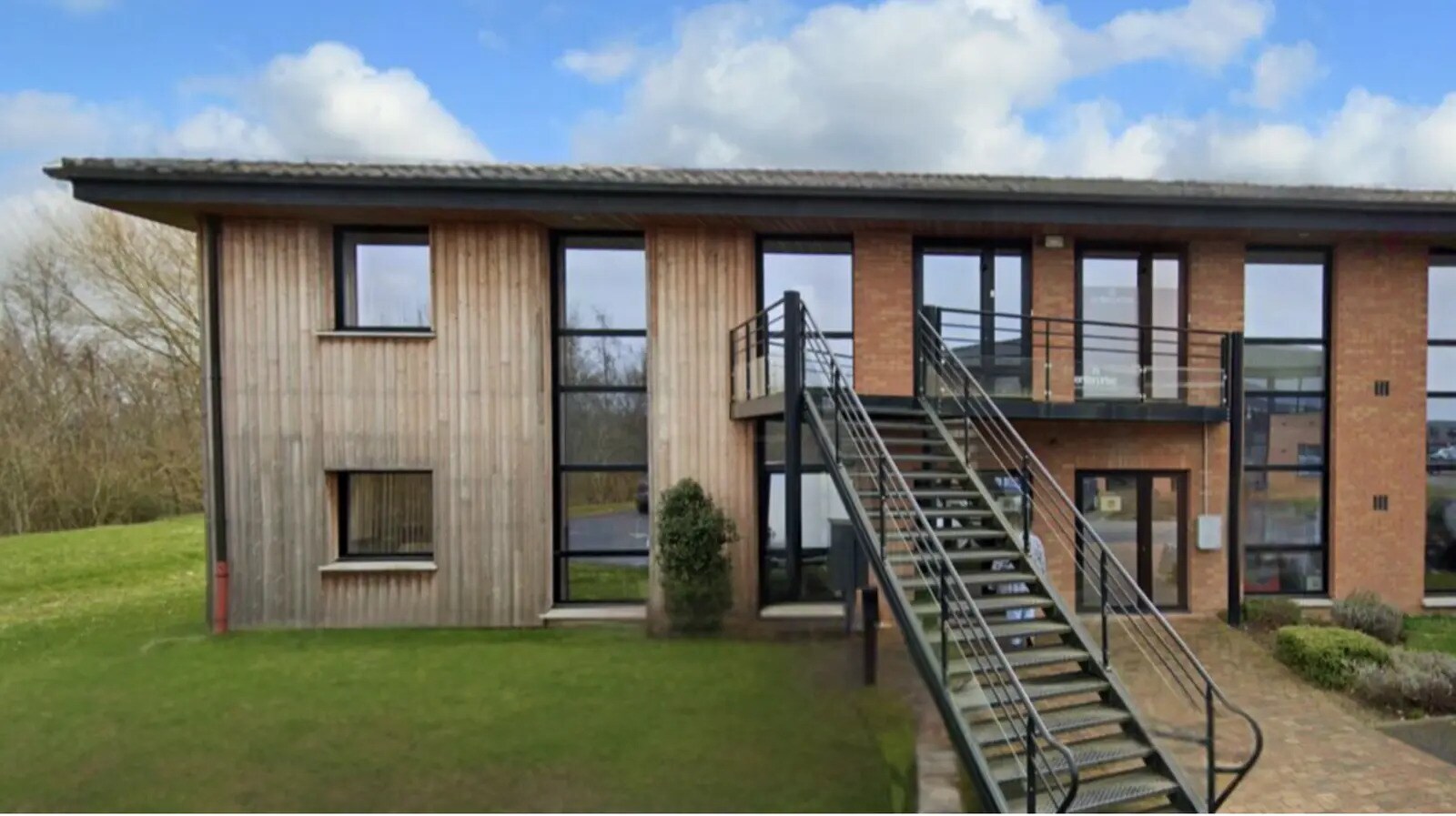 Office in VILLENEUVE-D'ASCQ to rent Building Photo- Image 1 of 13