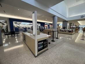 4104 N Harlem Ave, Norridge, IL to rent Building Photo- Image 2 of 4