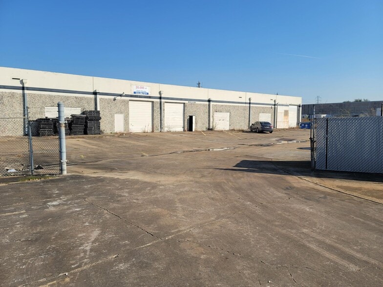 7301 Galveston Rd, Houston, TX for sale - Building Photo - Image 3 of 12