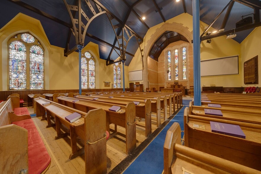 1 Kilbarchan Rd, Bridge Of Weir for sale - Interior Photo - Image 2 of 3