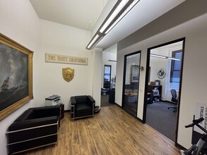 230 California St, San Francisco, CA for rent Interior Photo- Image 1 of 5