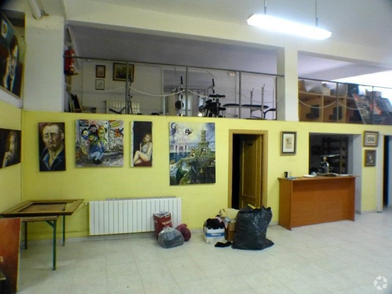 Cuenca, CUE 16003 - Unit Puerta DR, Esc. E -  - Interior Photo - Image 2 of 7