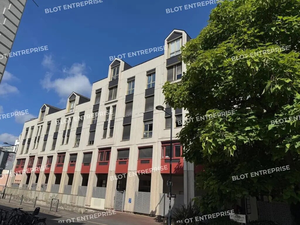 Vente Bureaux 125 m² - Photo 1