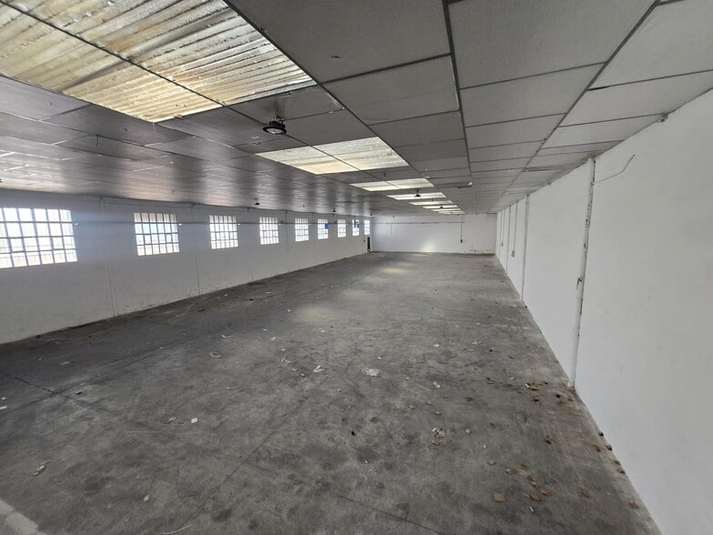 Industrial in Fuenlabrada, Madrid for sale - Building Photo - Image 2 of 13