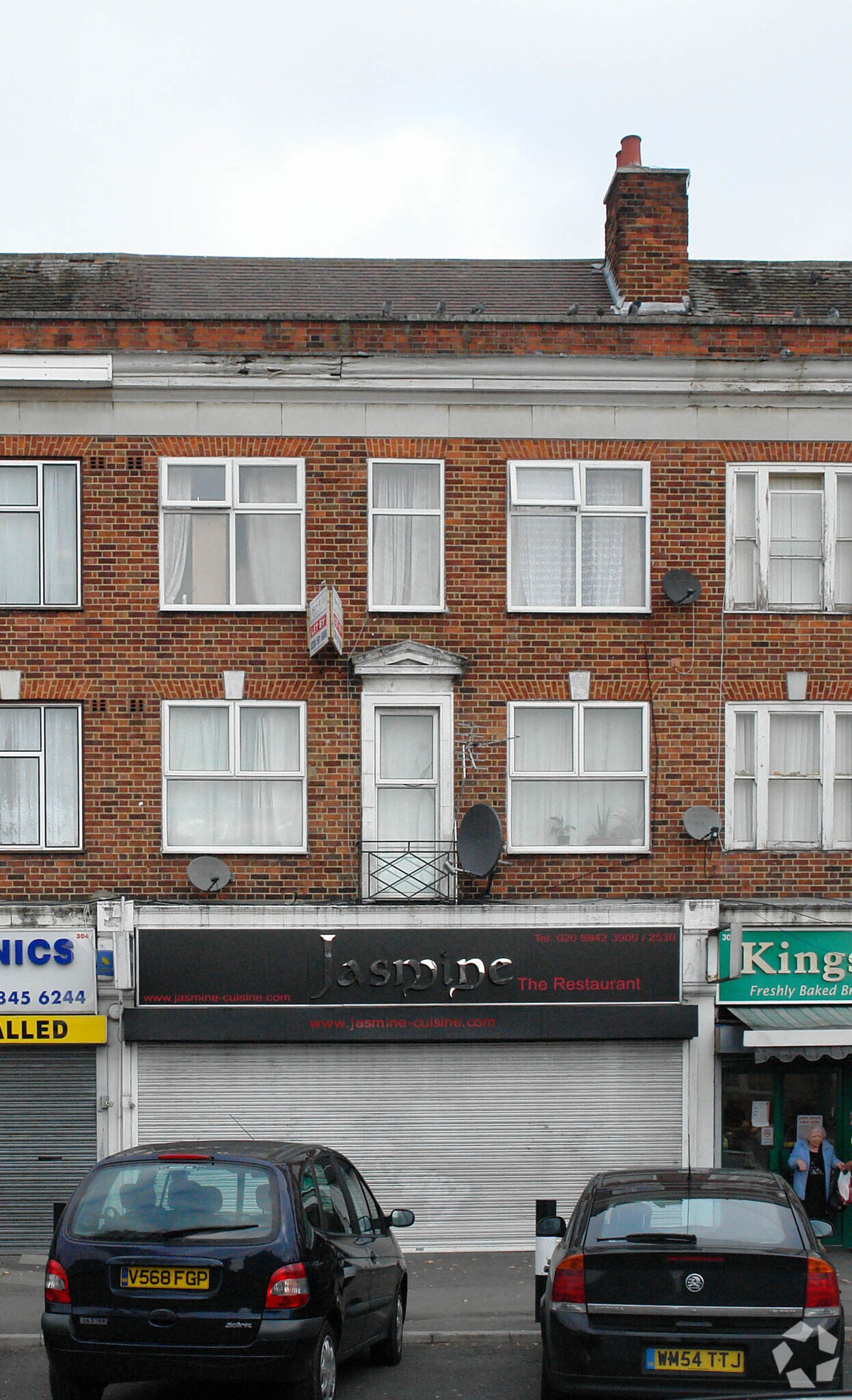 302-302C Kingshill Ave, Hayes for sale Primary Photo- Image 1 of 1