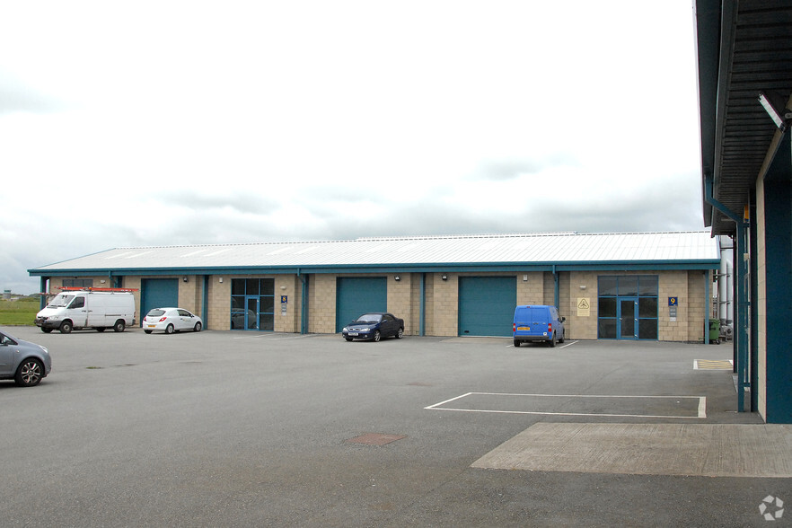 Gwalchmai, Holyhead for rent - Building Photo - Image 3 of 3